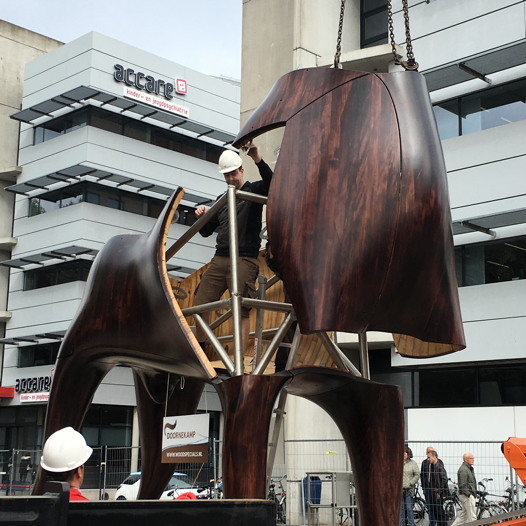 De borst wordt geplaatst